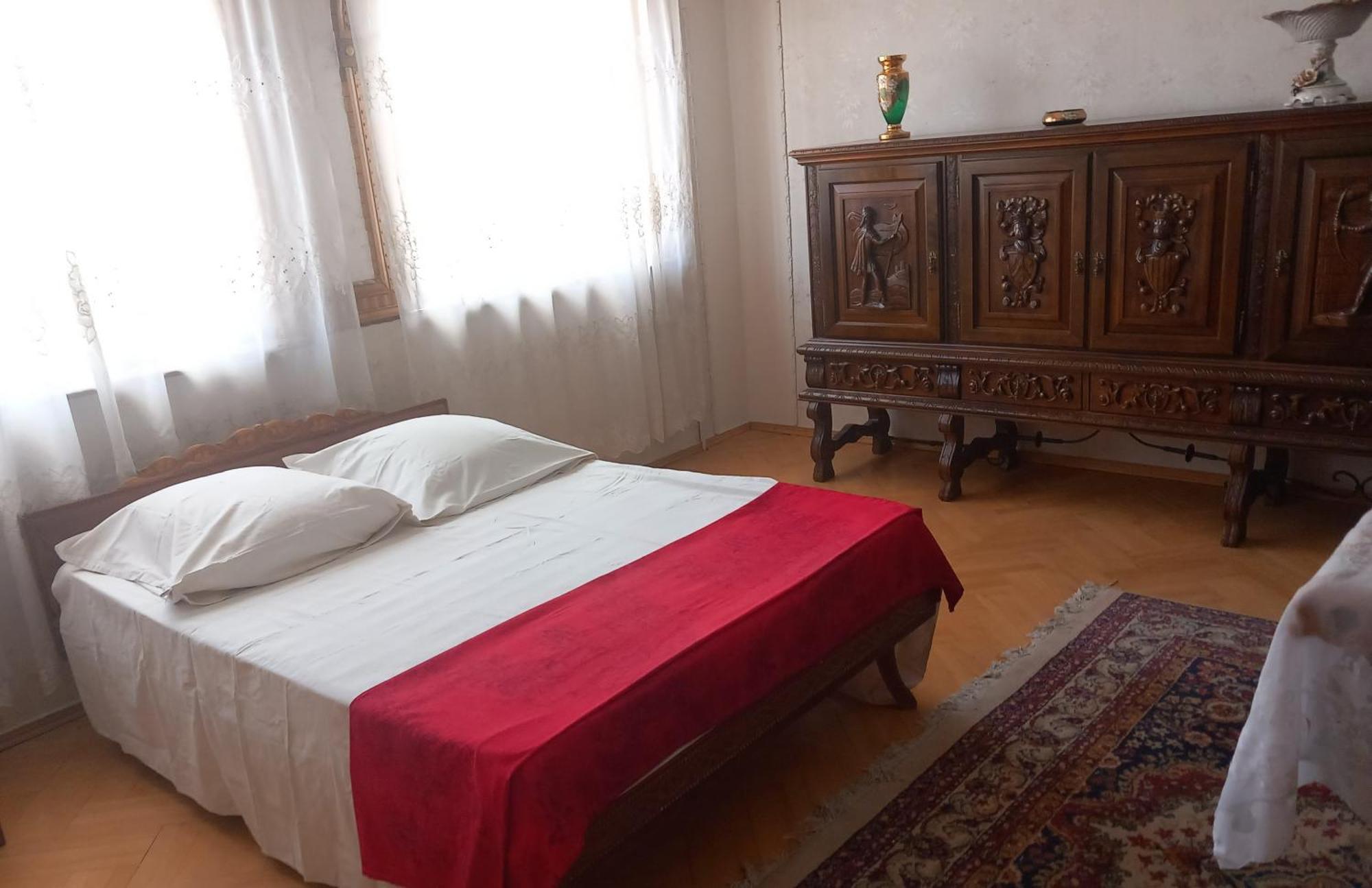 Guli Hotel Gori Exterior foto