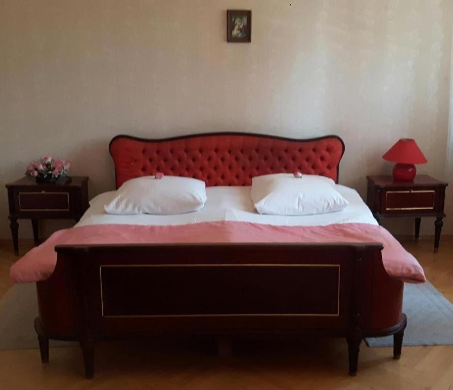 Guli Hotel Gori Exterior foto