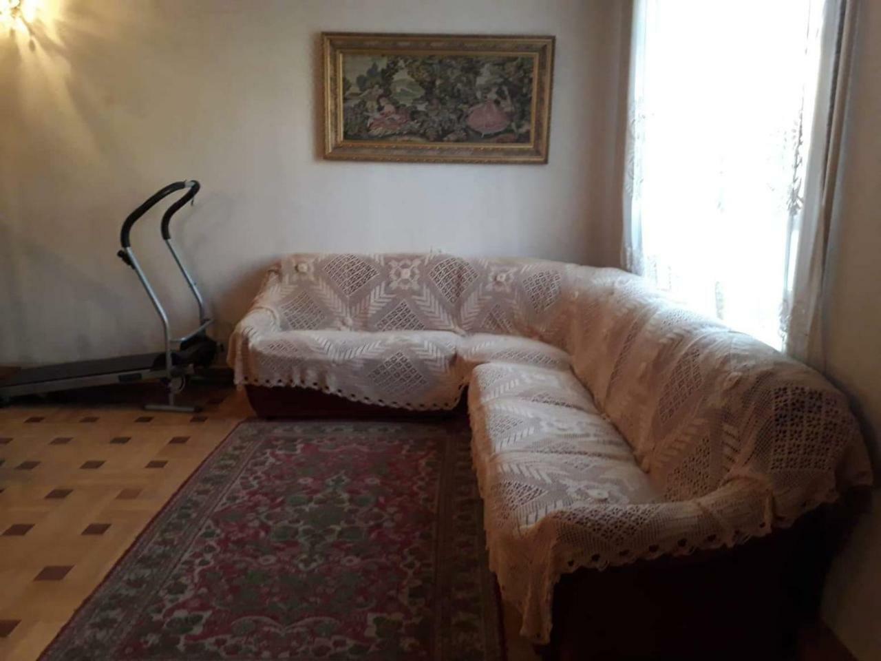Guli Hotel Gori Exterior foto